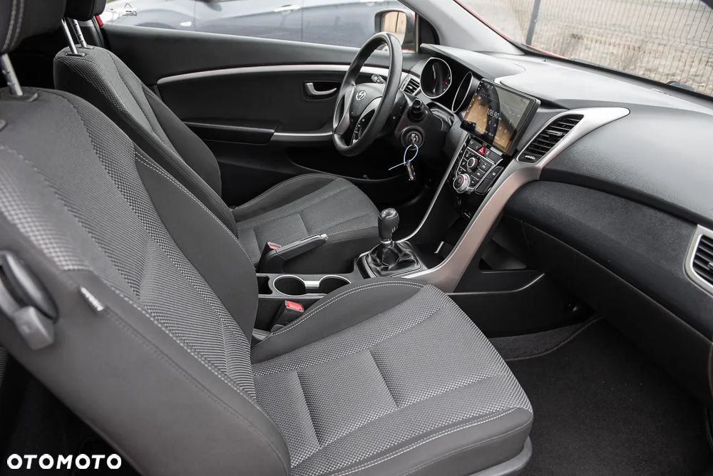 Hyundai i30 1.4 Blue Comfort - 22