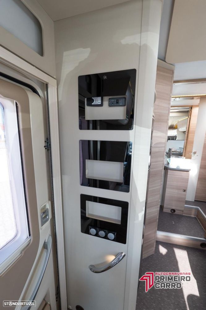Adria Matrix 670 SBC 50 anos 5 lugares - 29