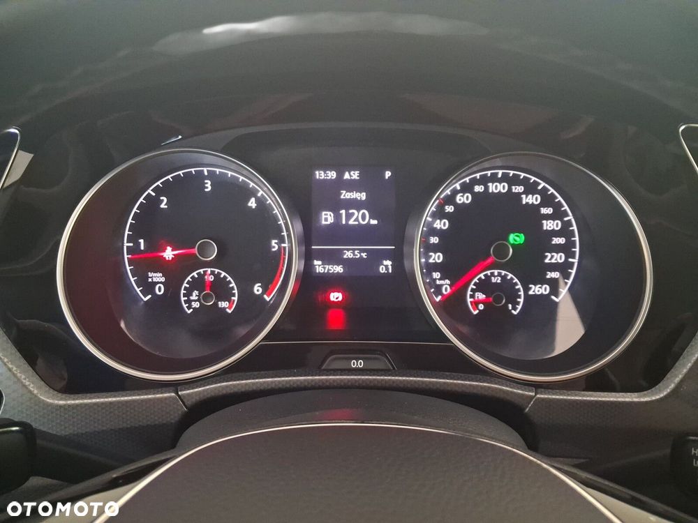Volkswagen Touran 2.0 TDI BMT Comfortline DSG - 17