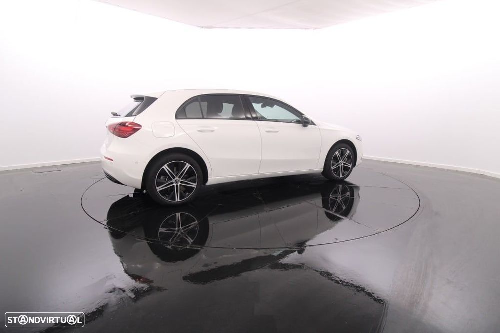 Mercedes-Benz A 250 e Progressive - 8