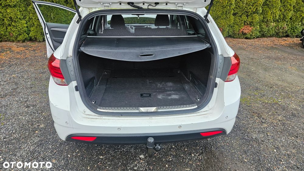 Hyundai i40 1.6 GDI Comfort + - 6