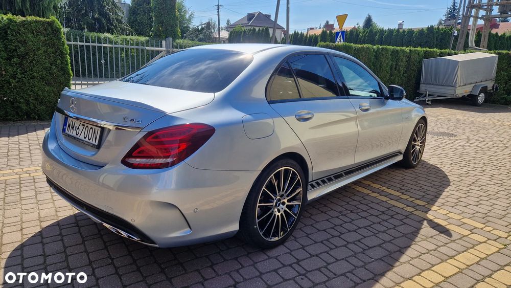 Mercedes-Benz Klasa C AMG 43 4-Matic - 11