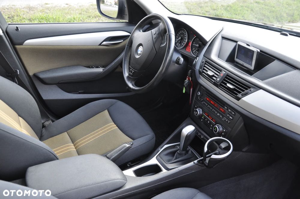 BMW X1 xDrive20d - 9