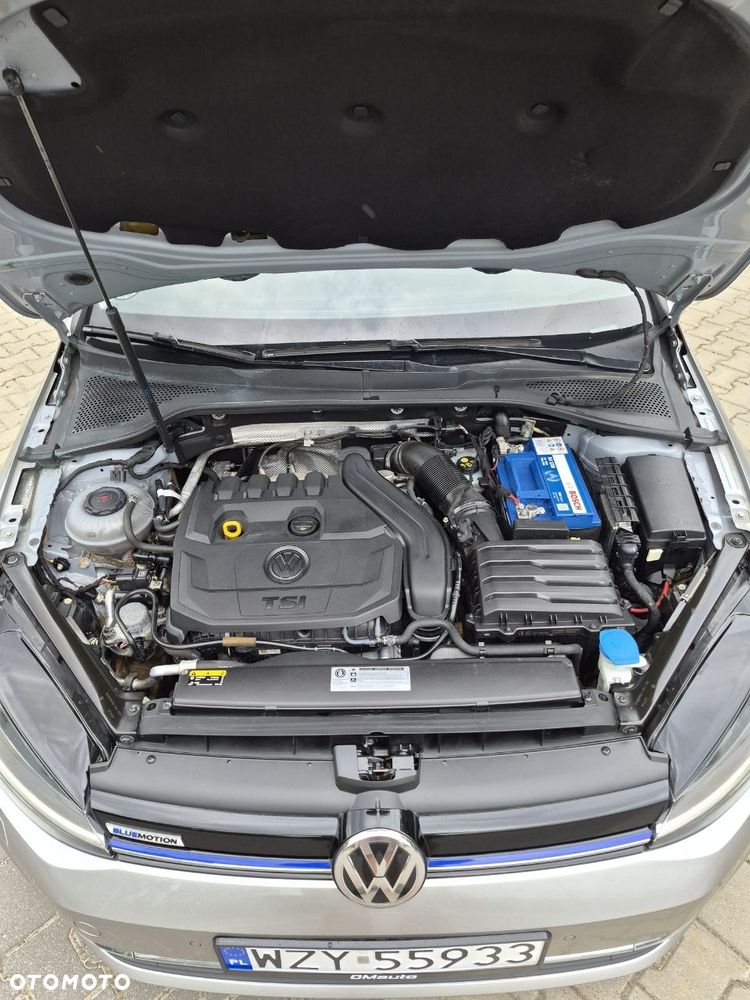 Volkswagen Golf 1.5 TSI BlueMotion ACT DSG Comfortline - 24