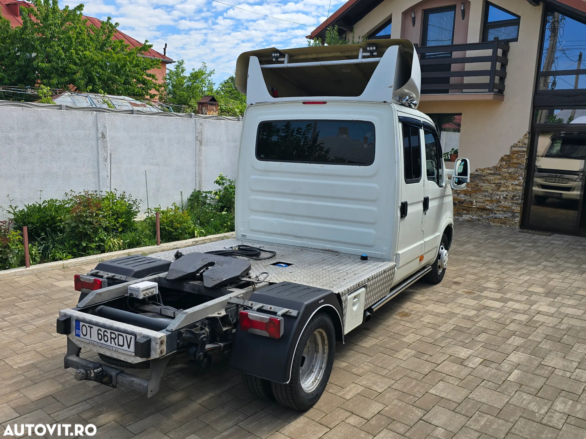 Iveco Daily MiniTir Mini Cap Tractor N1 3.5T cu 12T in ansamblu - 3