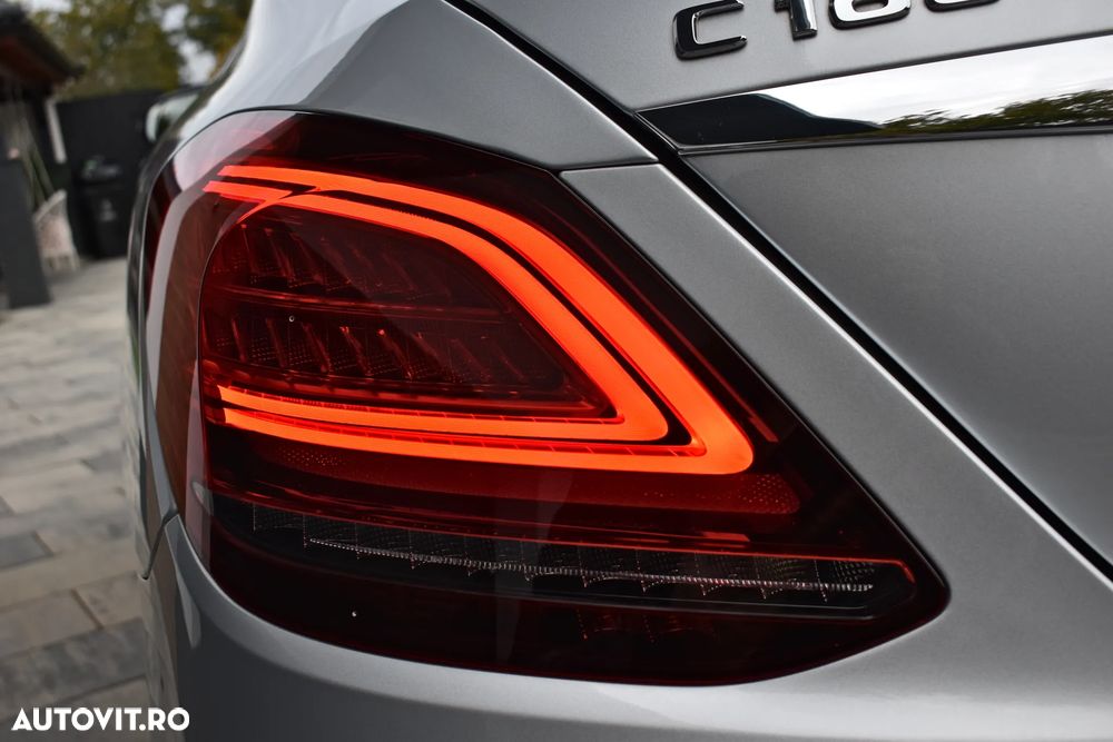 Mercedes-Benz C 180 9G-TRONIC Avantgarde - 20