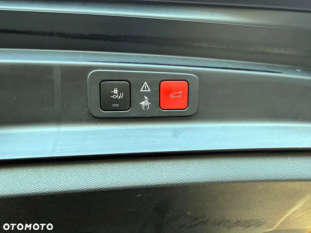 Peugeot 5008 - 25