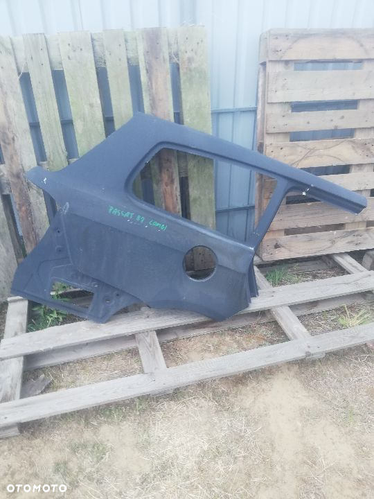 VW PASSAT B7 KOMBI POSZYCIE BŁOTNIK PRAWY TYŁ
