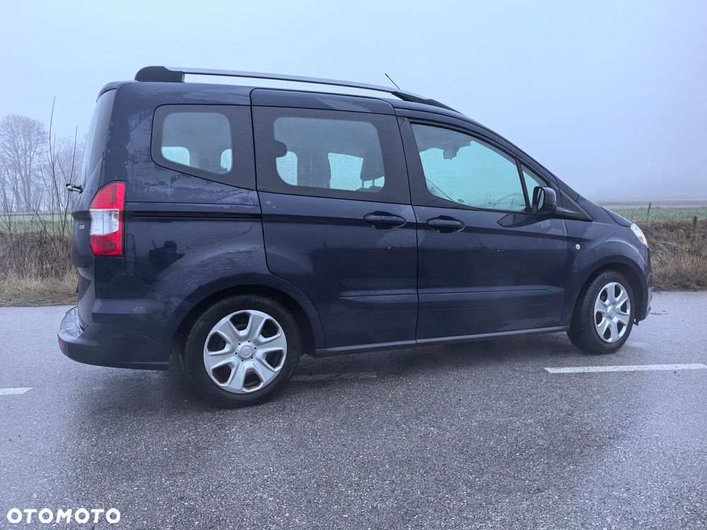 Ford Tourneo Courier - 7