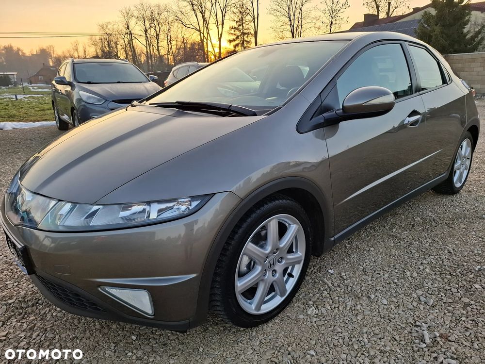 Honda Civic 1.8i-VTEC Sport - 3