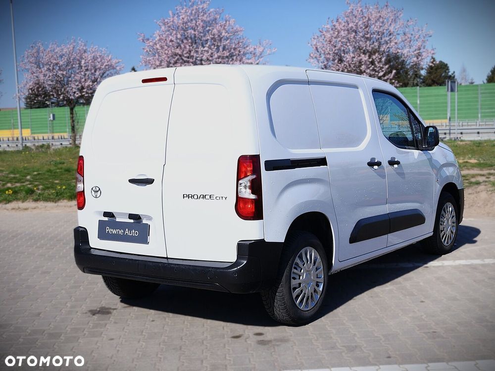 Toyota PROACE CITY - 7