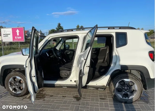 Jeep Renegade 1.6 E-TorQ Longitude FWD - 8
