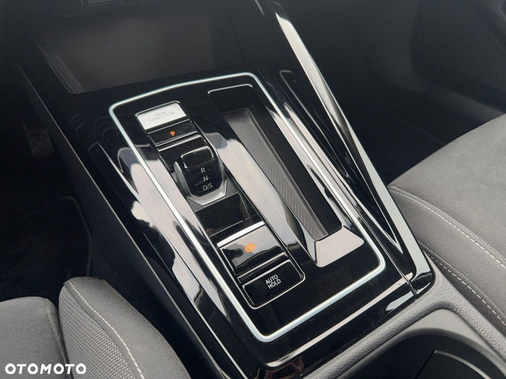 Volkswagen Golf Variant - 32