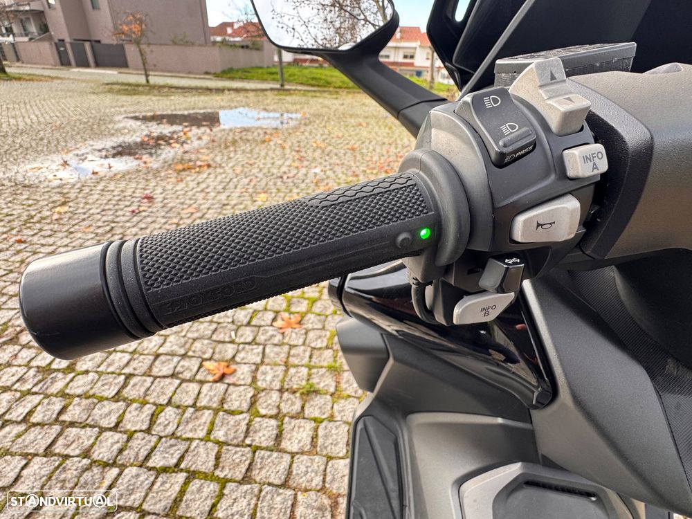 Honda Forza - 5