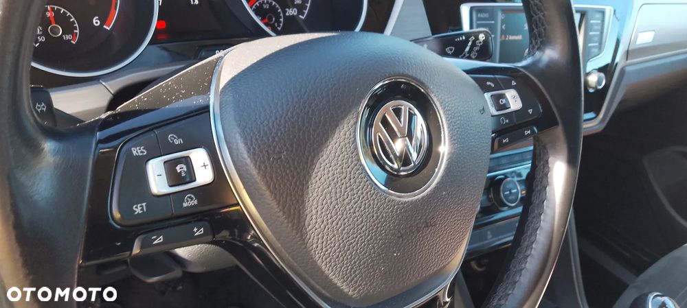 Volkswagen Touran 2.0 TDI SCR (BlueMotion Technology) Comfortline - 11