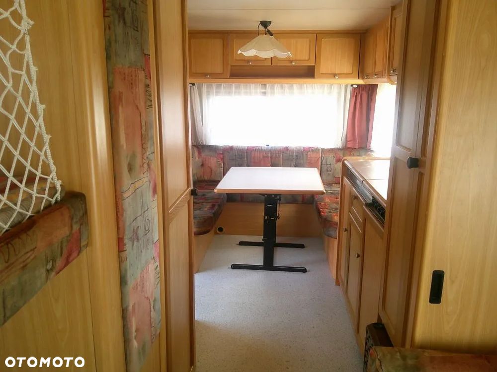 Burstner AMARA 560  -- łóżko piętowe -- - 22