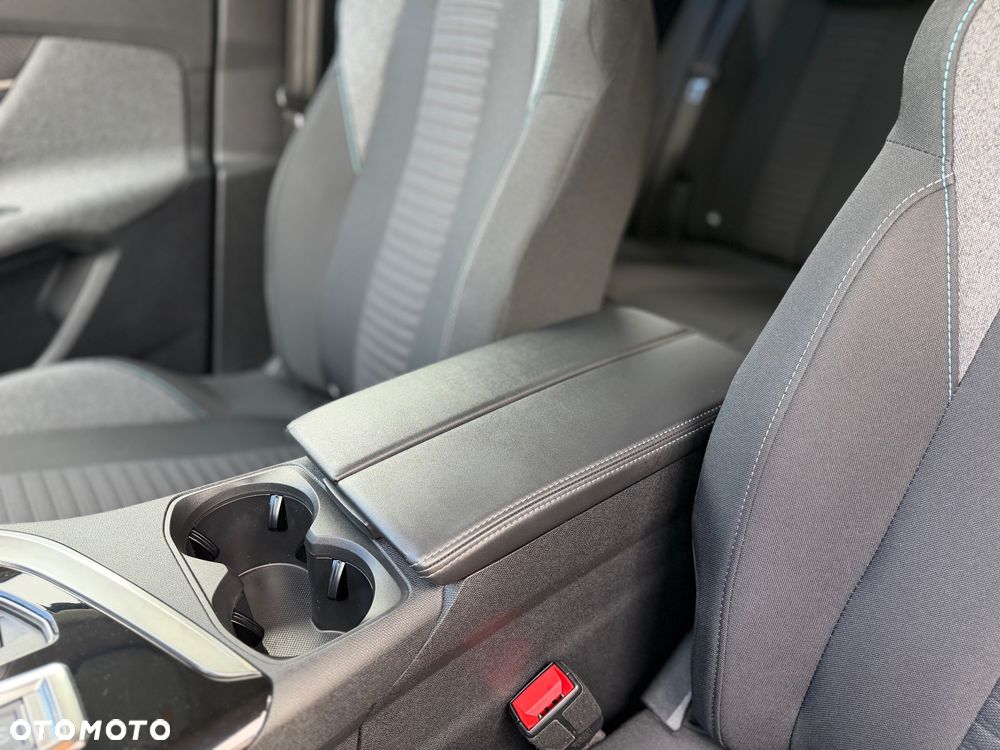 Peugeot 3008 PureTech 130 Stop & Start EAT6 Allure - 25
