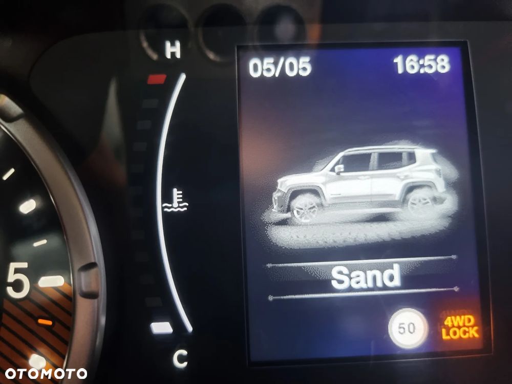 Jeep Renegade 2.0 MultiJet Active Drive Longitude - 22