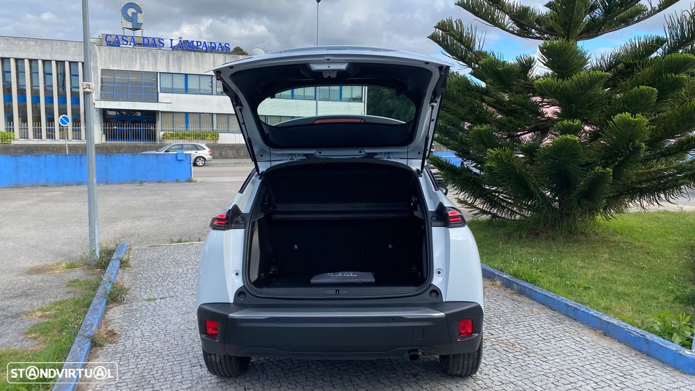 Peugeot 2008 1.2 PureTech Style - 12