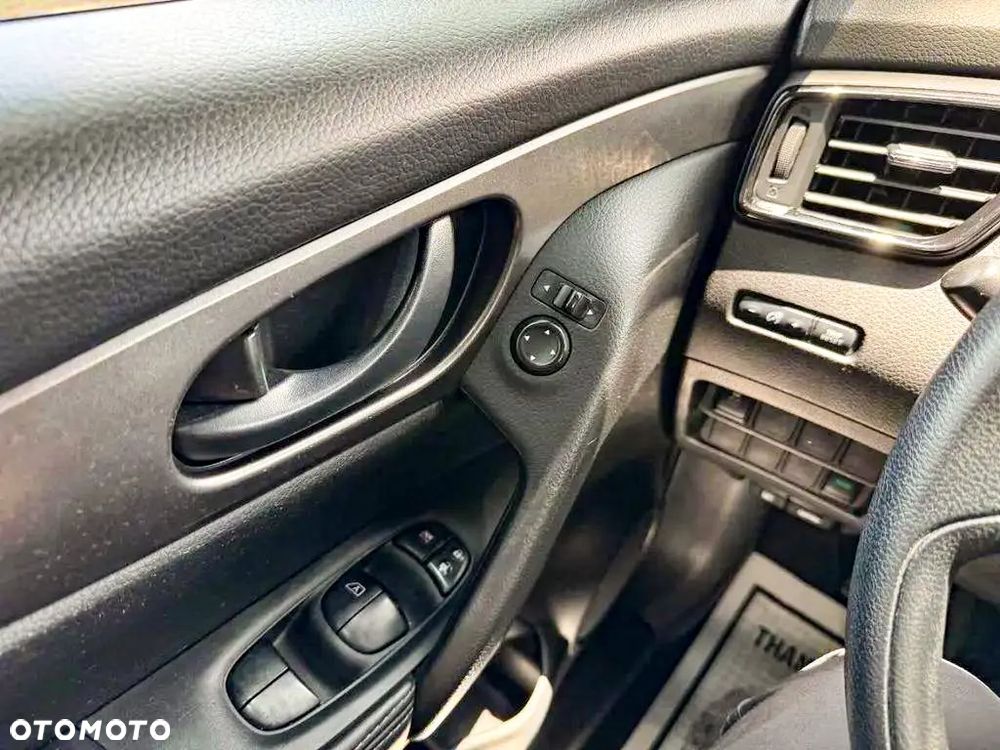 Nissan Qashqai - 24