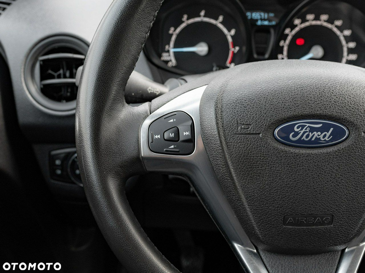 Ford Transit Courier 1.0 EcoBoost Trend - 17