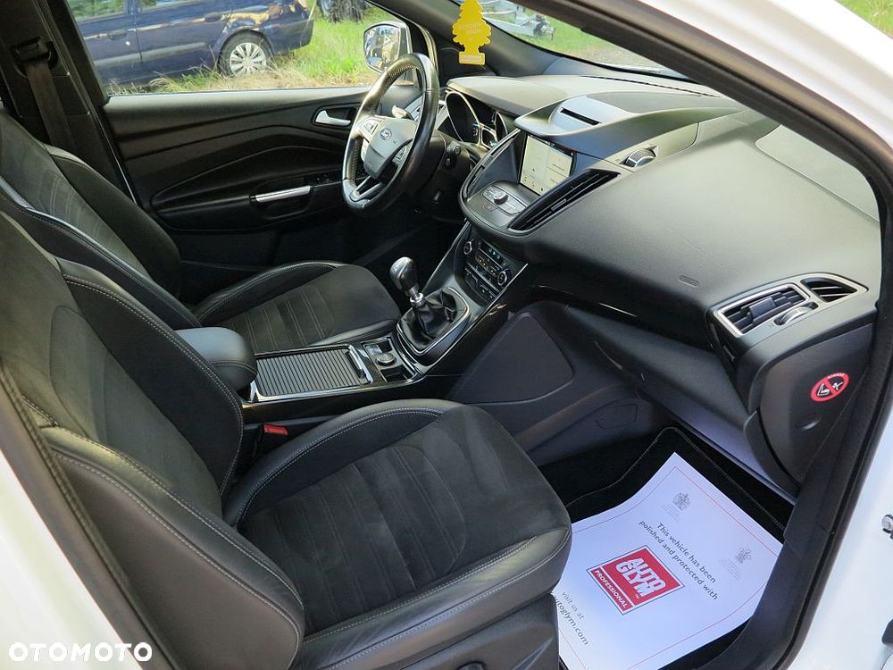 Ford Kuga 2.0 TDCi 4x2 ST-Line - 18