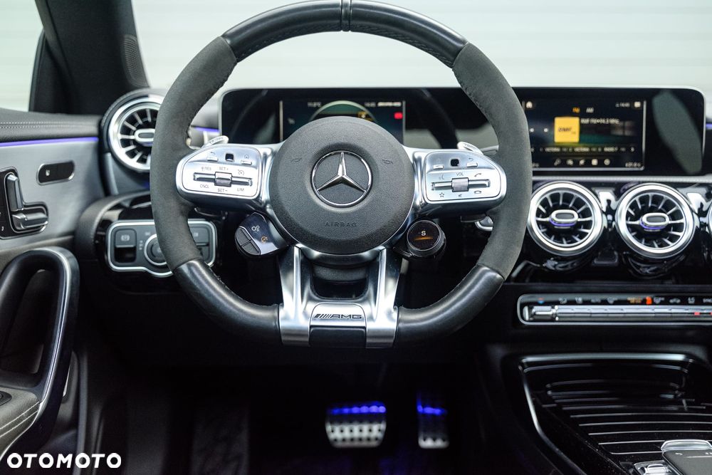 Mercedes-Benz CLA - 18