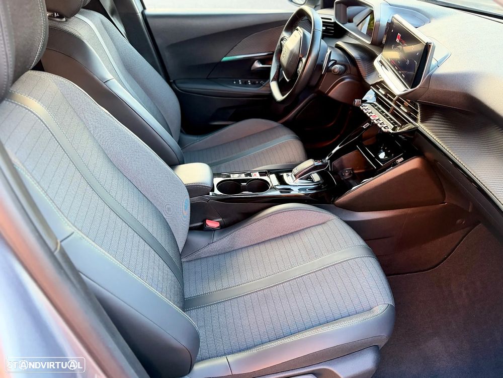 Peugeot 2008 1.2 PureTech Allure Pack EAT8 - 8