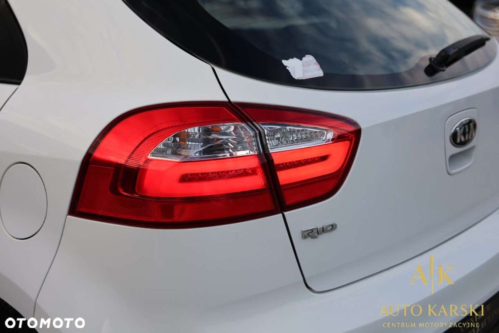 Kia Rio - 10