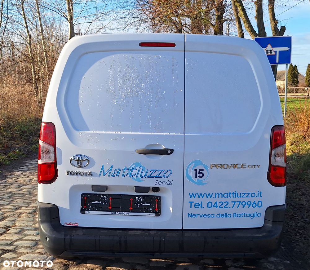 Toyota PROACE  CITY - 8