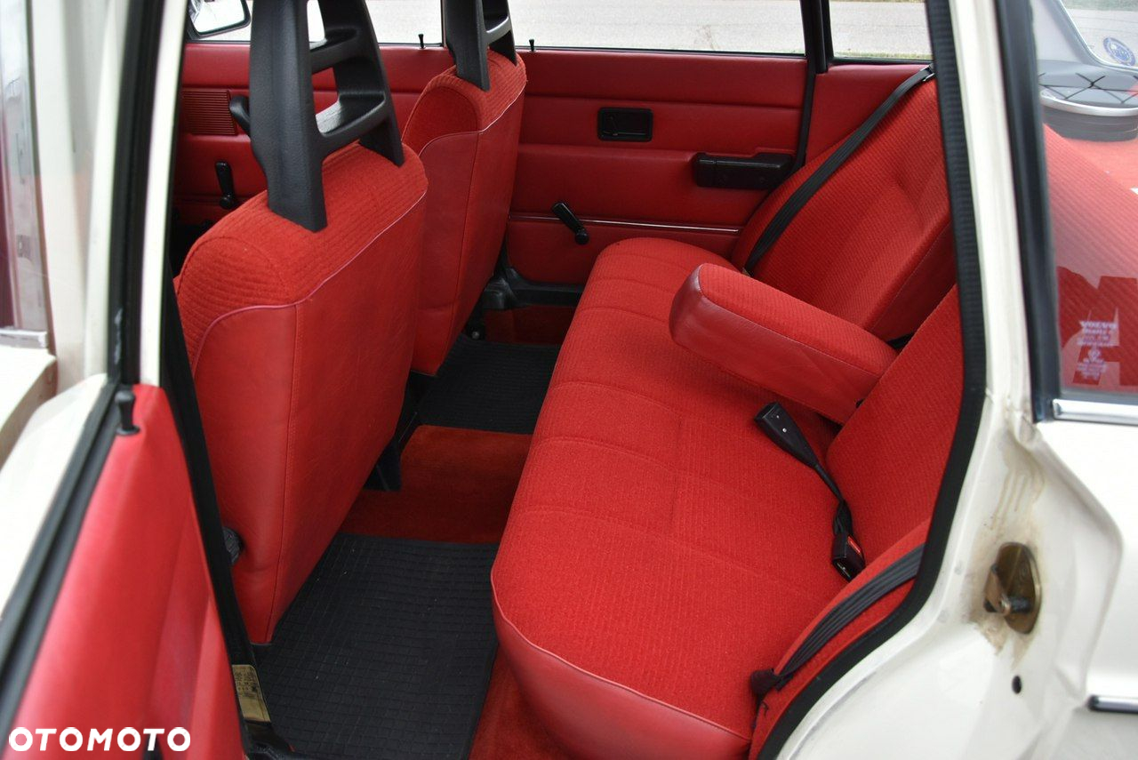 Volvo Seria 200 - 25