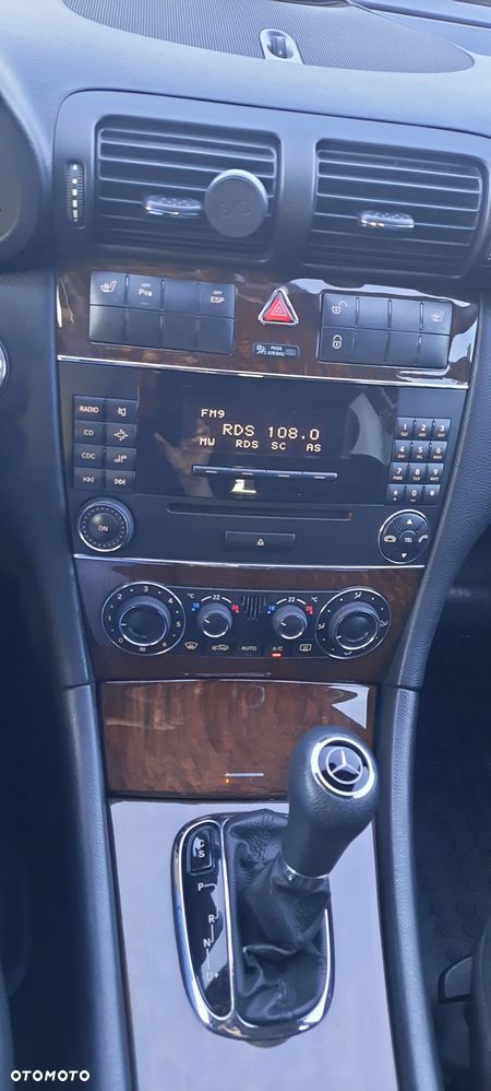 Mercedes-Benz Klasa C 180 Kompressor Automatik Classic - 12