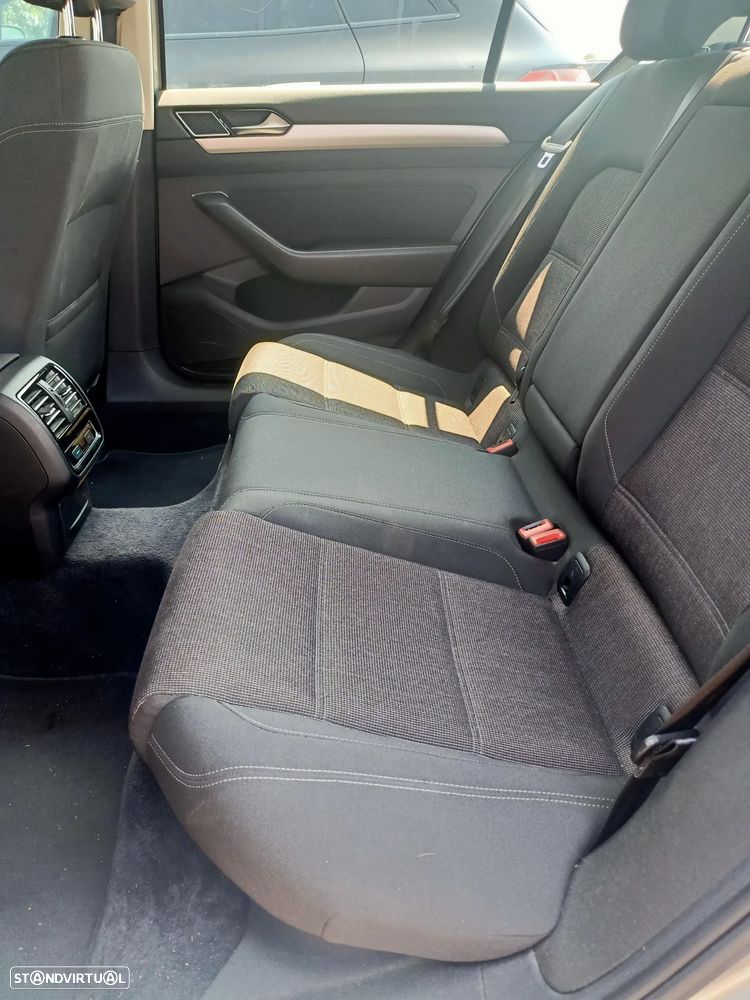 VW Passat 1.6 TDI Confortline - 20