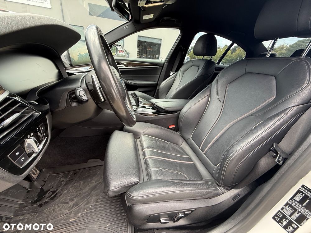 BMW Seria 5 530i xDrive M Sport sport - 14