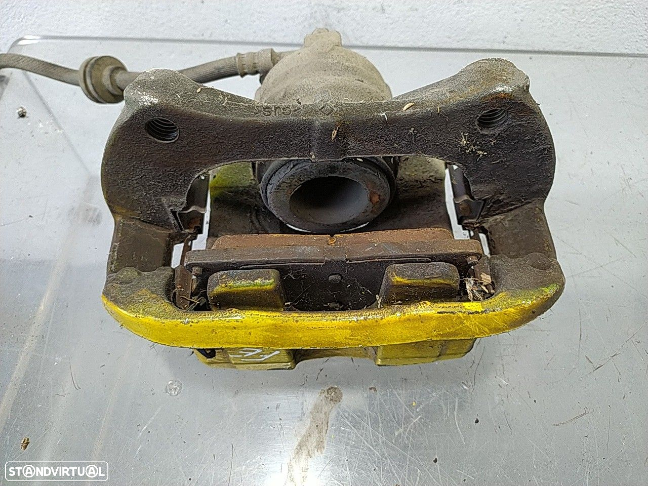 Pinça Frente Esquerda Opel Astra J (P10) - 5