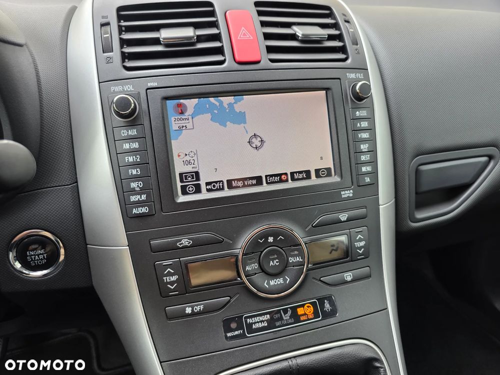 Toyota Auris - 34