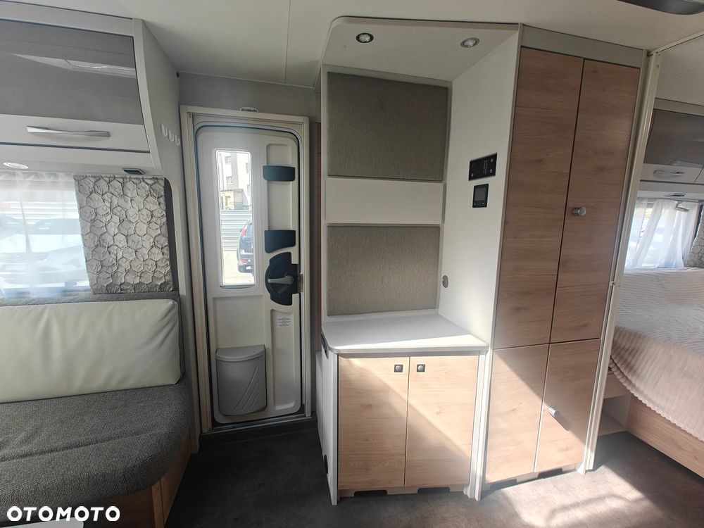 Dethleffs Nomad 650 RQT - 17