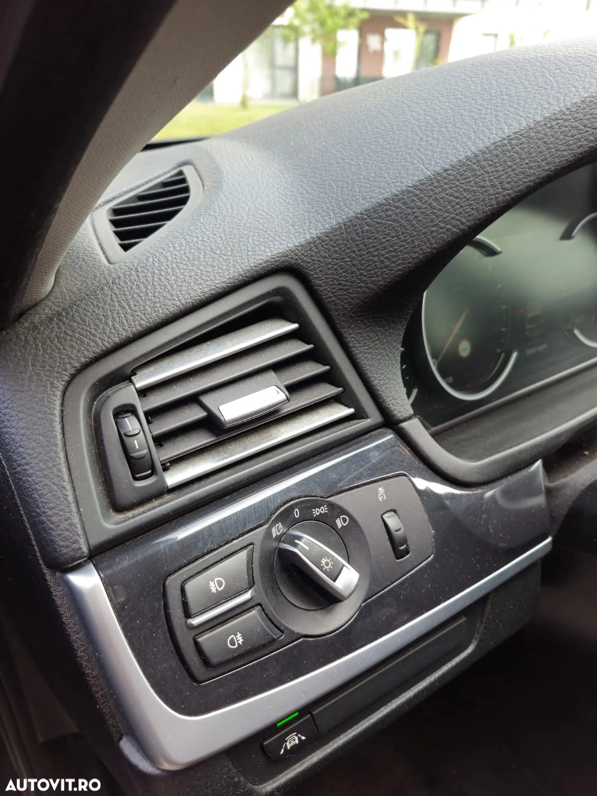BMW Seria 5 525d Touring Aut. Luxury Line - 14
