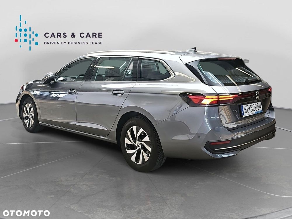 Volkswagen Passat - 30