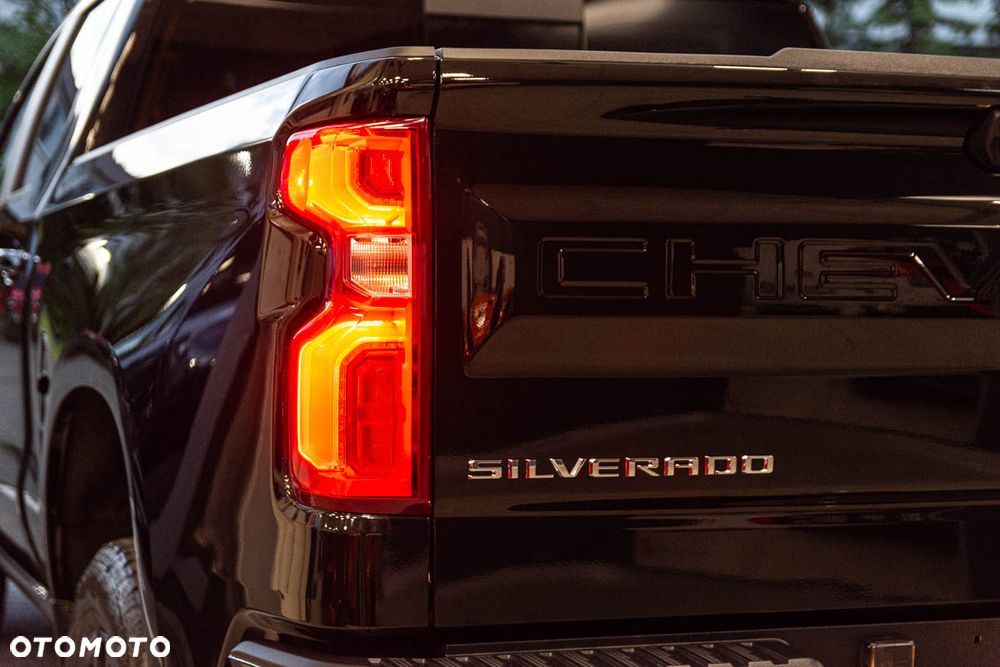 Chevrolet Silverado - 30