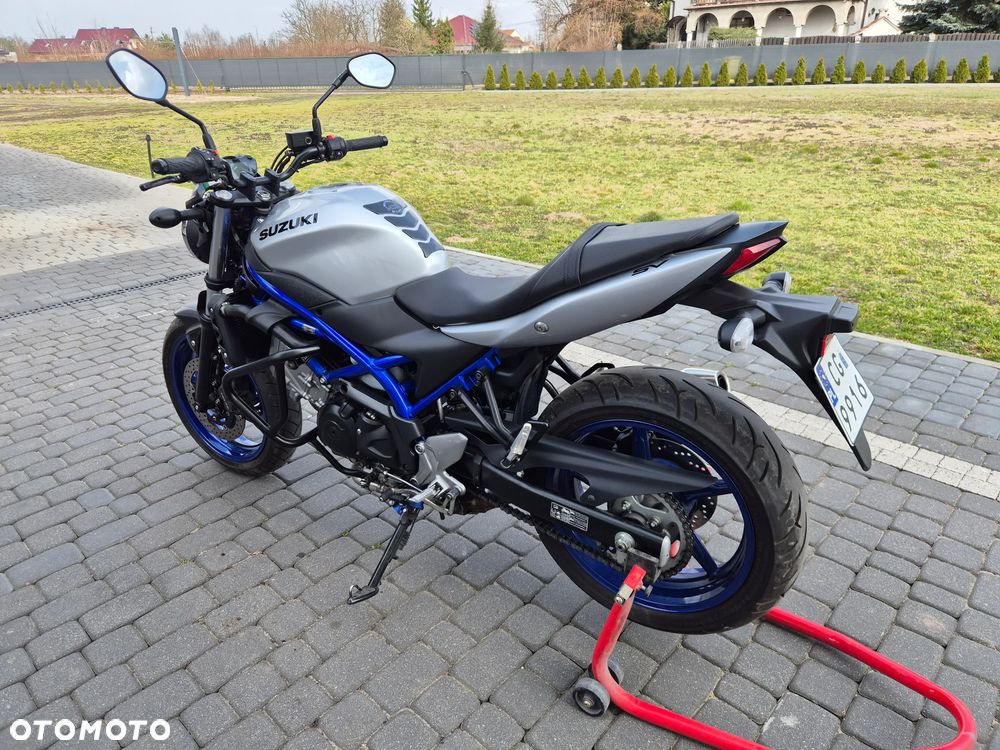 Suzuki SV - 6