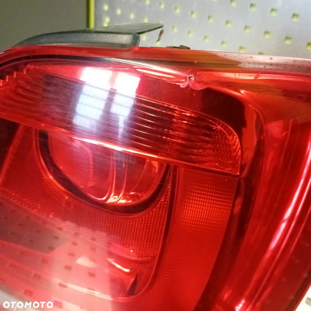 Lampa tylna prawa Polo 6R 6R0945096L - 2