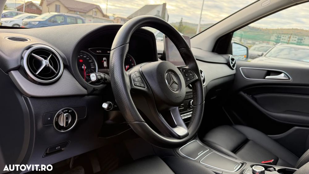 Mercedes-Benz B 180 d 7G-DCT AMG Line - 18