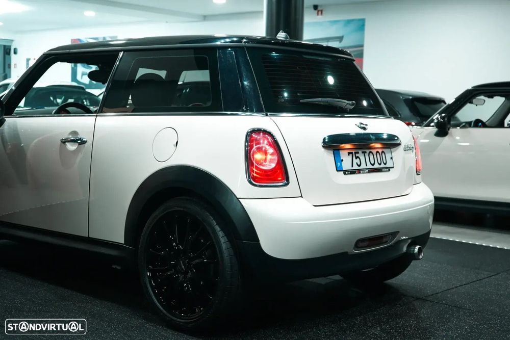 MINI 3 Portas Cooper D - 9
