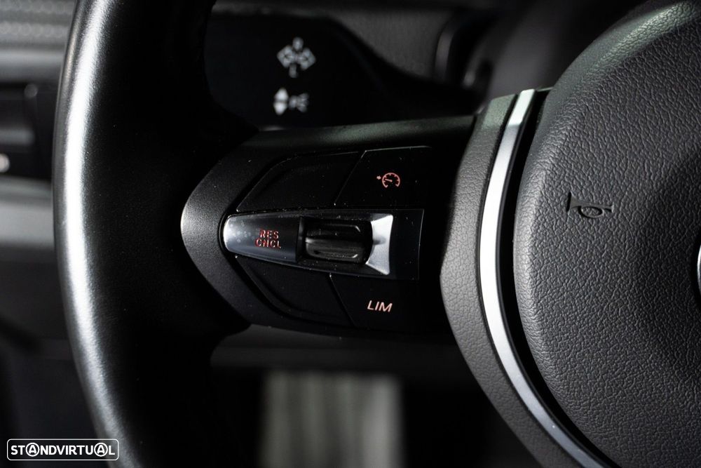 BMW 225xe Active Tourer Line Sport - 15