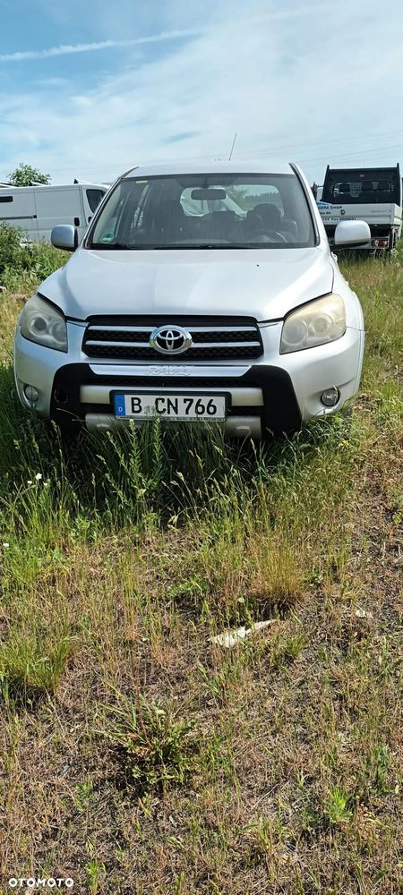 Toyota RAV4 2.2 D-4D Sol 180 - 2