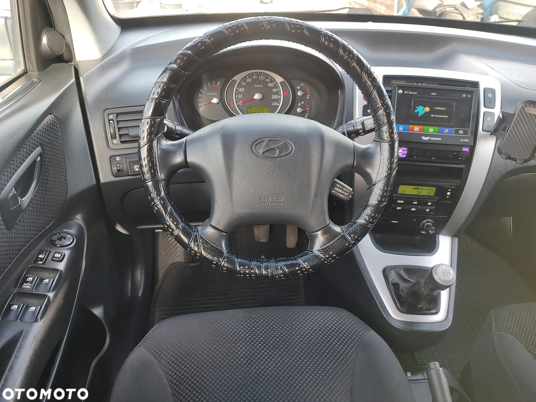 Hyundai Tucson 2.0 Comfort 2WD - 12
