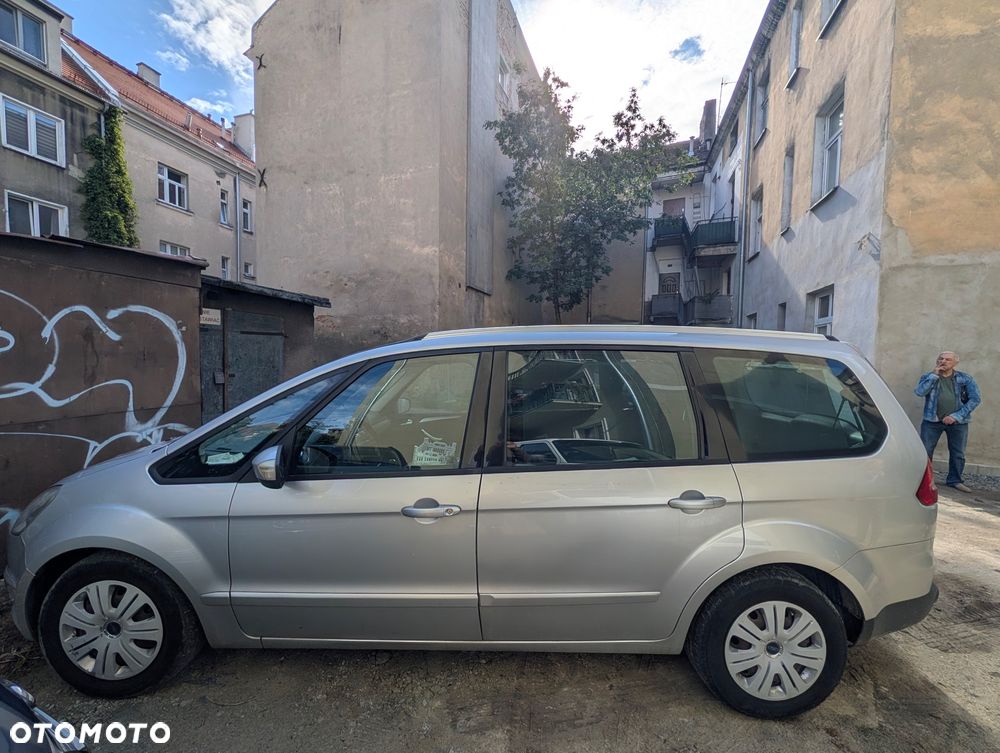 Ford Galaxy - 3