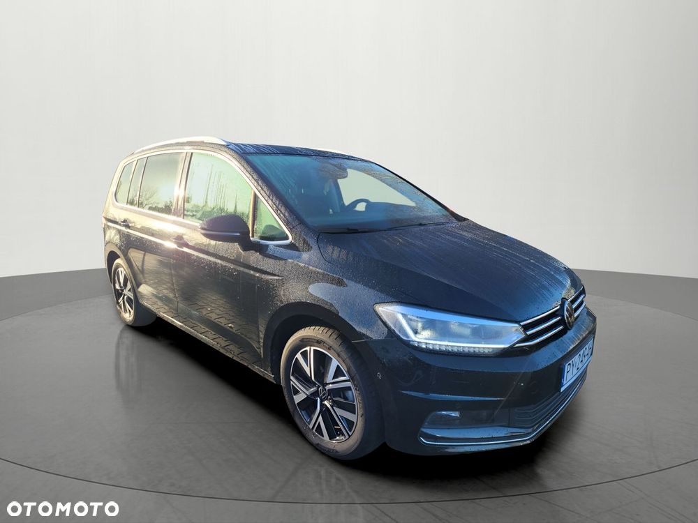 Volkswagen Touran - 1