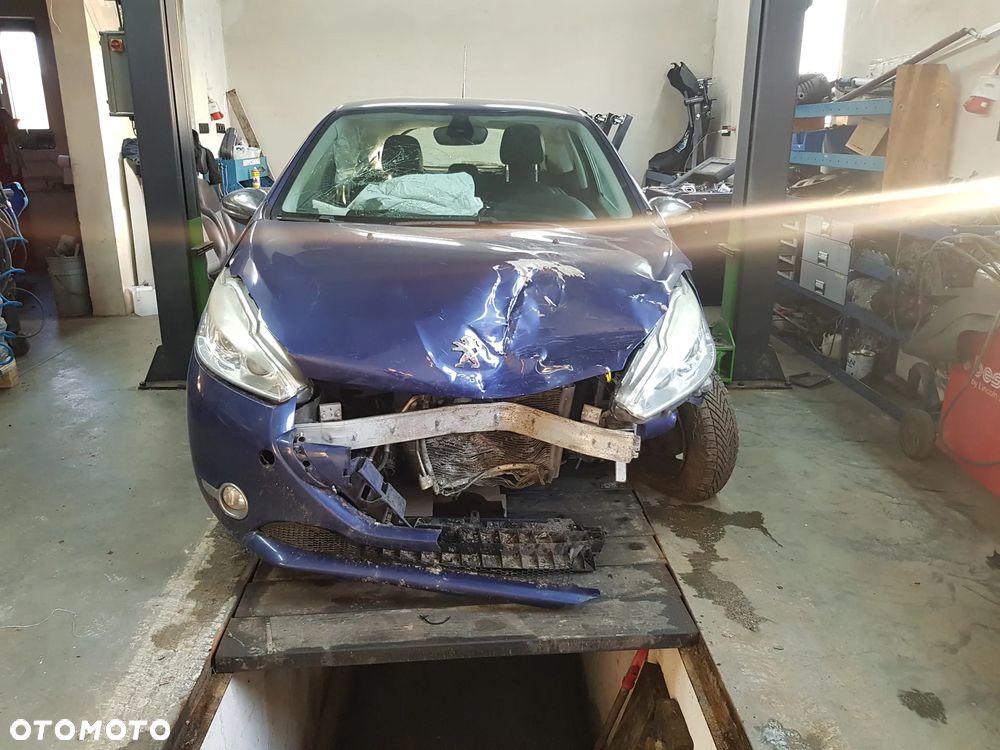 Peugeot 208 95 VTI Active - 4